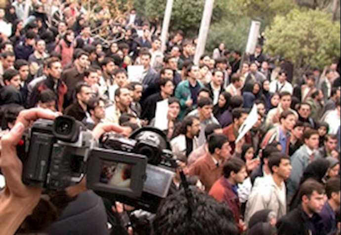 اعتراضات دانشجویان - آرشیو
