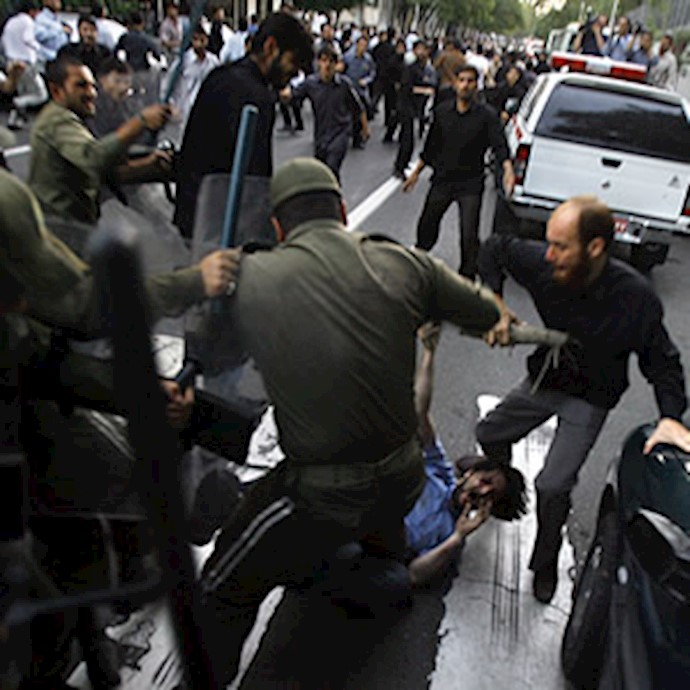 سرکوب وحشیانه توسط نیروی انتظامی رژیم