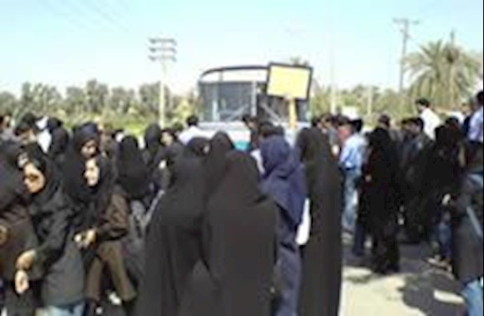 تظاهرات مردم در بوشهر - آرشیو