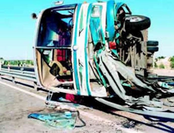 تصادف یک اتوبوس - آرشیو