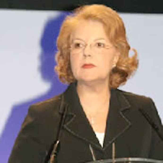 خانم انیسه بومدین 