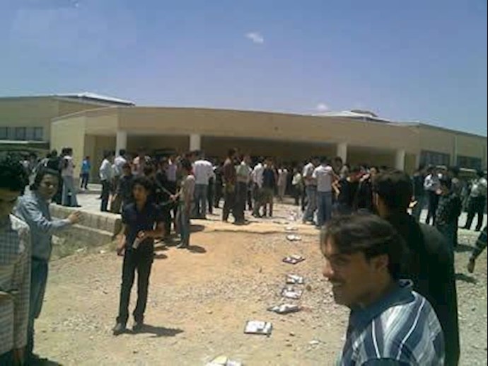 اعتصاب غذای دانشجویان دانشگاه نجف آباد