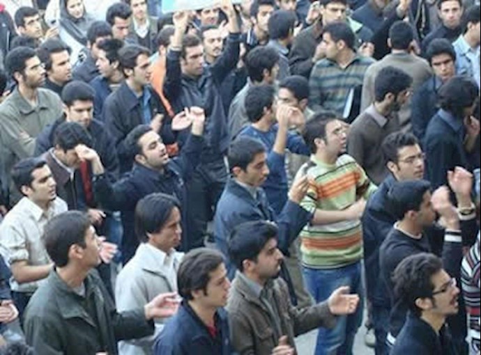 تظاهرات دانشجویان نوشیروانی بابل- آرشیو