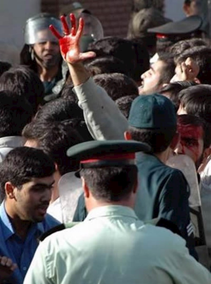 سرکوب بی‌رحمانه و خیزش قهرمانانه مردم ایران