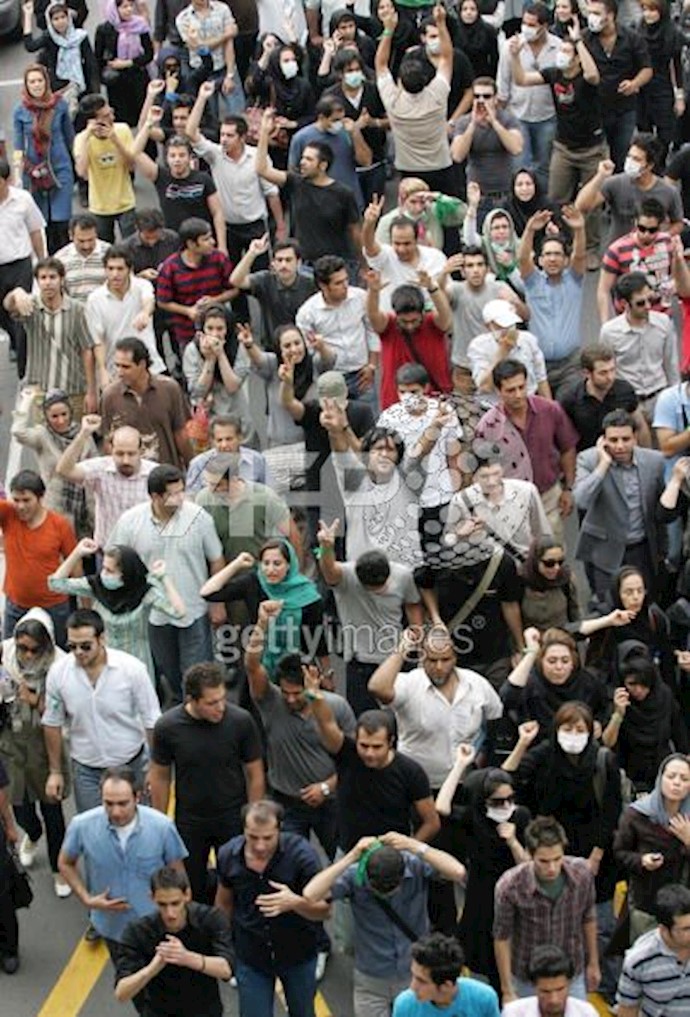 تظاهرات بزرگ مردم تهران علیه حکومت آخوندی