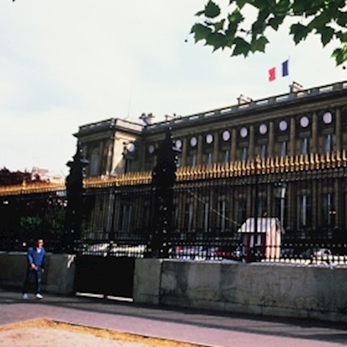 وزارت خارجه فرانسه دستگیری یک تبعه خود توسط آخوندها را محکوم کرد