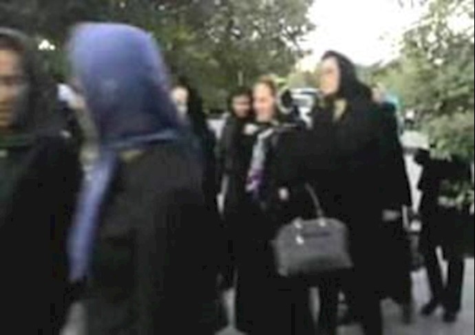 مادران قیام در پارک لاله - آرشیو