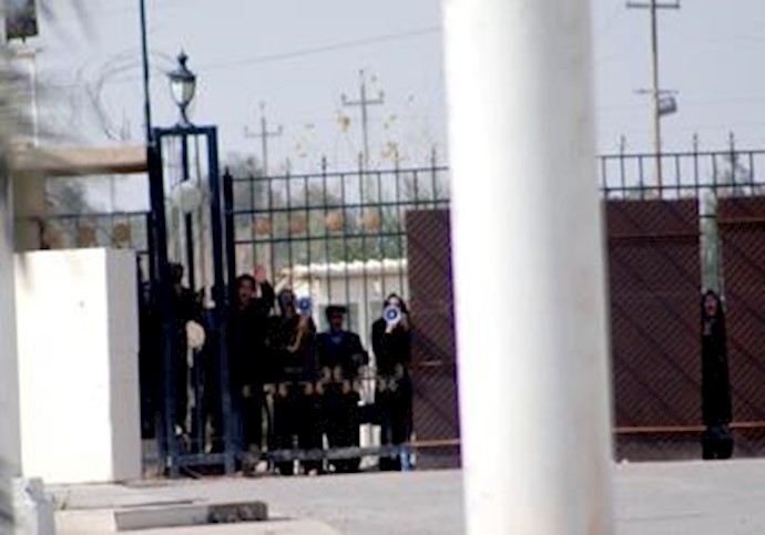 حضور مزدوران رژیم با بلندگو برای شکنجه روانی اشرفیان