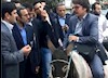 تردد با الاغ به دانشگاه در اعتراض به کمبود بنزین