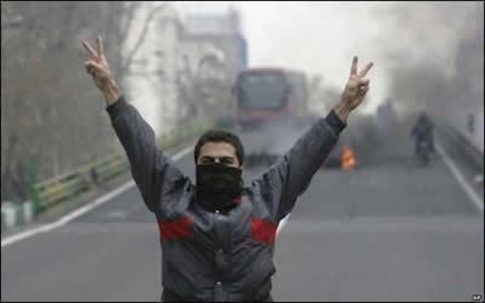 قیام عاشورا لرزه سرنگونی بر پیکر رژیم آخوندی