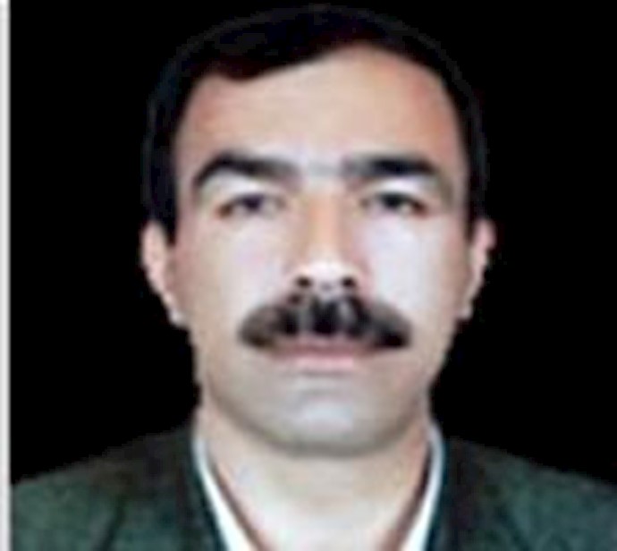 شهید فرهاد وکیلی که در روز19 اردیبهشت توسط دژخیمان خامنه ای به شهادت رسید