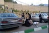 تجمع خانواده زندانیان مقابل زندان اوین