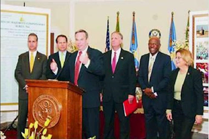 کنفرانس مطبوعاتی اعضای کنگره آمریکا در حمایت از  مجاهدان اشرف - آرشیو