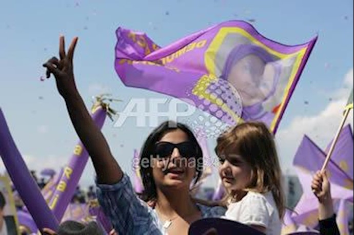 گردهمایی بزرگ ایرانیان در تاورنی 