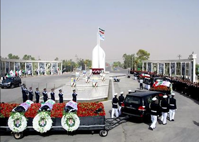 تشییع پیکرهای پاک شهیدان فروغ ایران در اشرف - آرشیو
