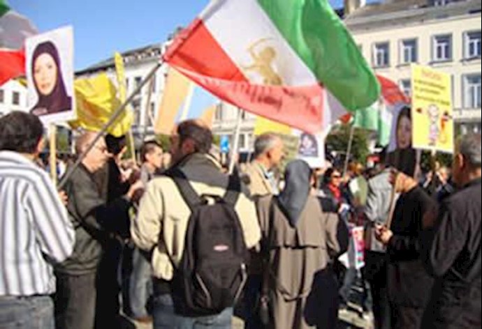 شرکت هواداران مجاهدین در تظاهرات اعتراضی مردم بلژیک علیه اعدام و سنگسار