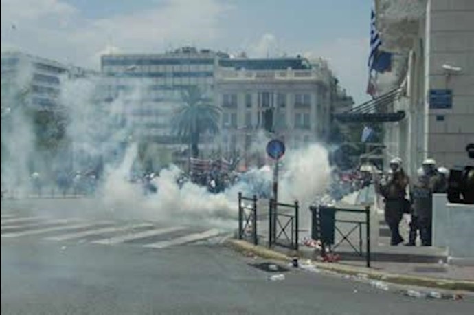 تظاهرات در یونان - آشیو