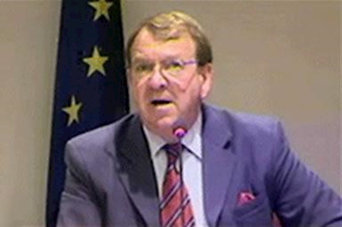 استراون استیونسون، نماینده پارلمان اروپا و رئیس گروه پارلمانی دوستان ایران آزاد در پارلمان اروپا