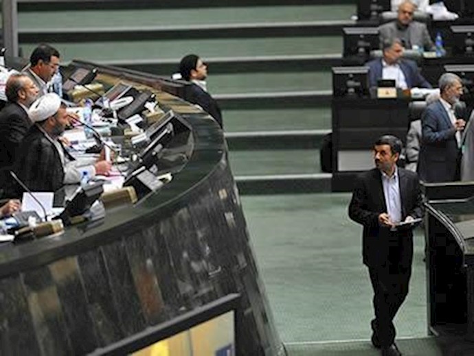 رویارویی پاسدار علی لاریجانی با پاسدار احمدی‌نژاد - آرشیو