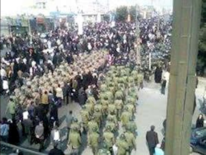 حضور نیروهای سرکوبگر در خیابانهای تهران - 25بهمن 89