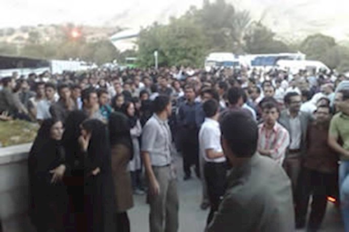 تظاهرات مردم در شیراز- آرشیو
