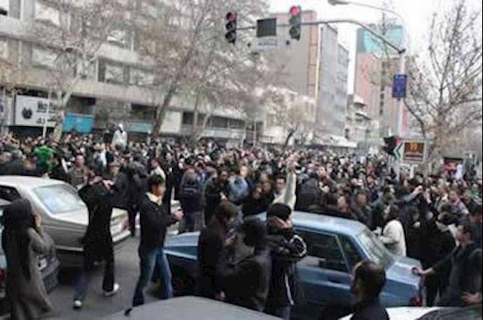تظاهرات مردم در تهران - آرشیو