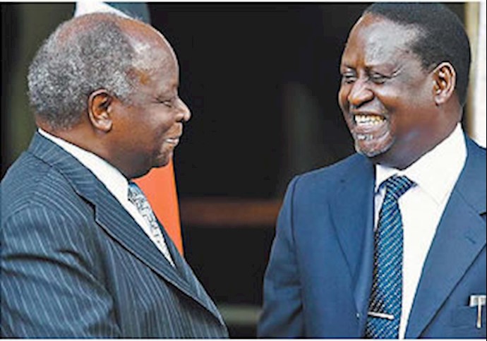 - کیباکی و رهبر اپوزسیون کنیا