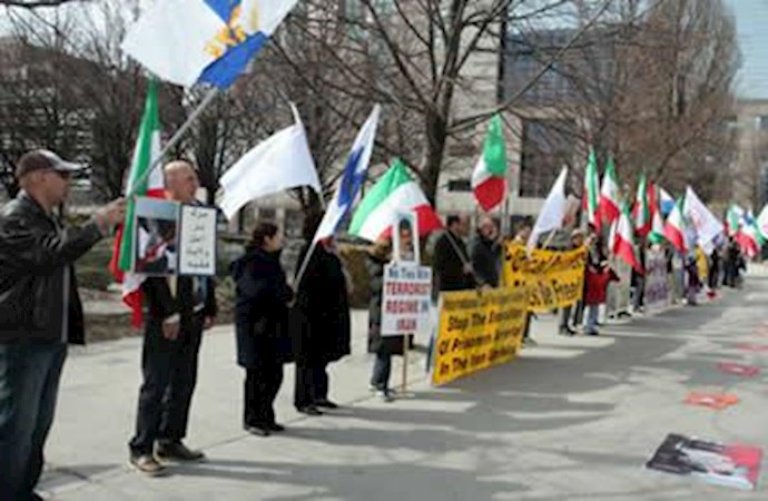 تظاهرات در حمایت از اشرف و قیام مردم ایران - تورنتو کانادا 