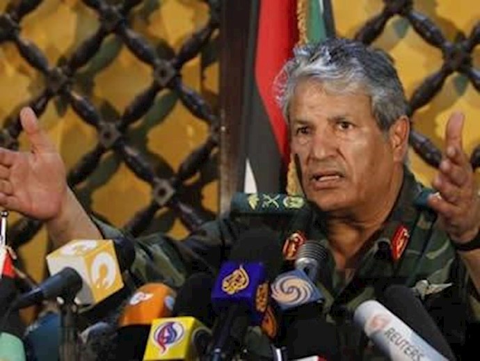 سرلشکر عبدالفتاح یونس، فرمانده ستاد ارتش آزادی‌بخش لیبی