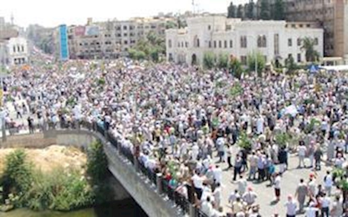 تظاهرات صدها هزارنفره در حماة علیه بشار اسد- آرشیو