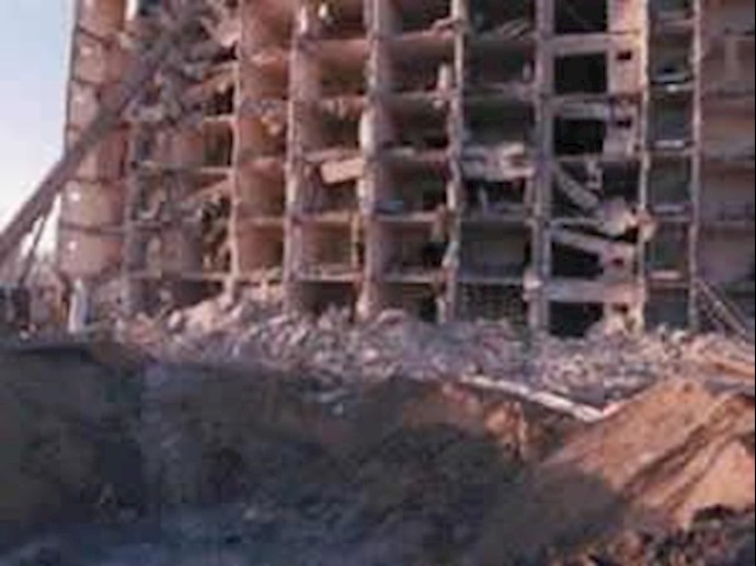 برج خوبر در عربستان که توسط تروریستهای اعزامی رژیم آخونیء منفجر شد