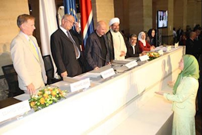 مهمانی افطار در پاریس با حضور و سخنرانی خانم مریم رجوی