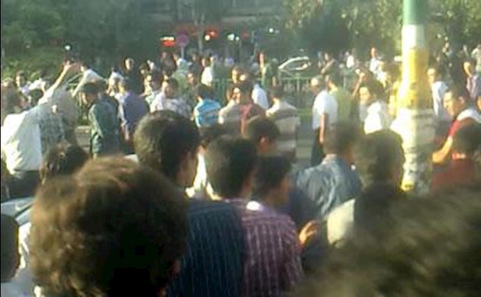 تظاهرات مردم ارومیه علیه خشک شدن دریاچه ارومیه - شهریور90