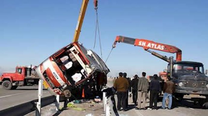 دختران دانش آموز قربانی اهمال کاری کارگزاران رژیم - تصادف اتوبوس - آرشیو