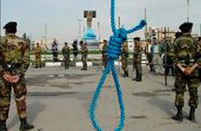 اعدام در ملا عام ابزاری برای رعب و وحشت در رژیم آخوندی