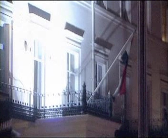 حمله به سفارت های سوریه در کشورهای مختلف توسط مردم سوریه