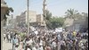 تظاهرکنندگان در شهر دومای سوریه و تشییع جنازه