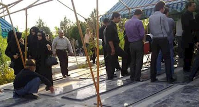 گرامیداشت شهیدان قیام در بهشت زهرا - آرشیو