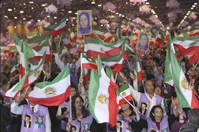 گردهمایی بزرگ ایرانیان در ویلپنت پاریس