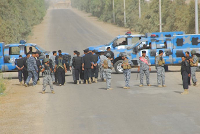 تشدید محاصره اشرف توسط پلیس ضد شورش عراق - آرشیو