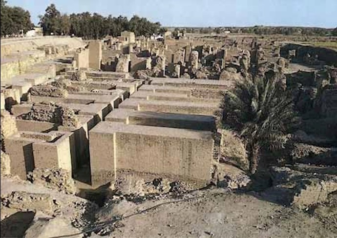 آثار باستانی در شهر بابل