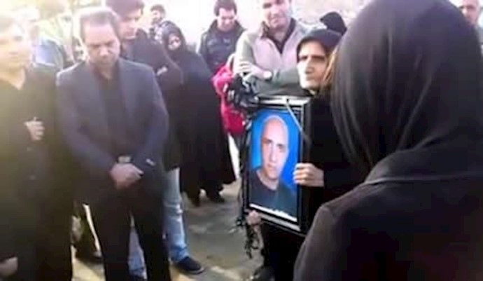 مراسم چهلم ستار بهشتى 