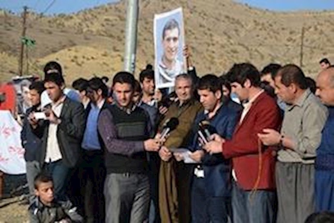 تجمع مردم شهرستان قصر علیه اعدام زندانیان کرد جمعه 17 آبان