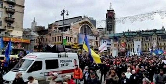 اوکراین ـ تظاهرکنندگان ساختمان شهرداری «کی یف» را تصرف کردند