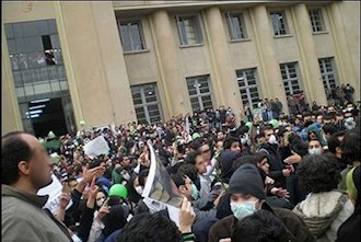 تظاهرات دانشجویان دانشکده فنی -16آذر