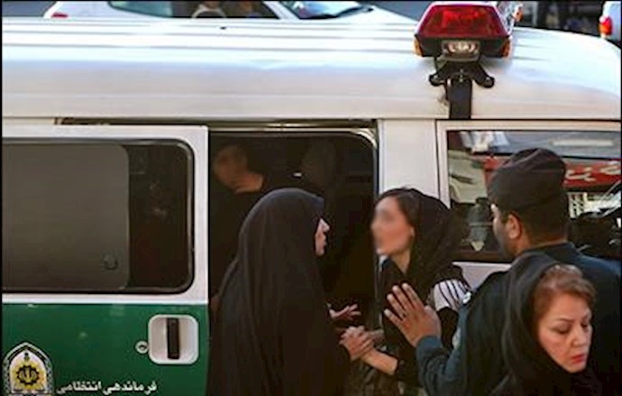 دستگیری به جرم بدحجابی-آرشیو
