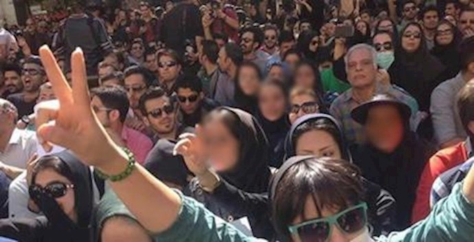 تظاهرات در اصفهان علیه اسیدپاشی