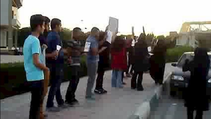 تجمع اعتراضی در اهواز بر  علیه اسید پاشی