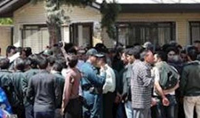 تجمع اعتراضی کارگران - آرشیو