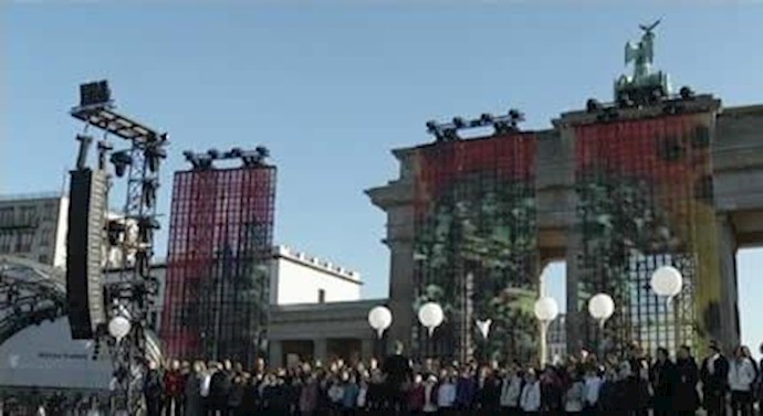 جشن بیست وپنجمین سالگرد فروپاشی دیوار برلین